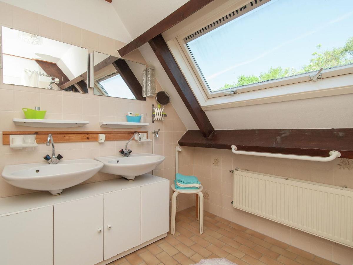 Delightful Holiday Home In Warns With Jetty Bagian luar foto